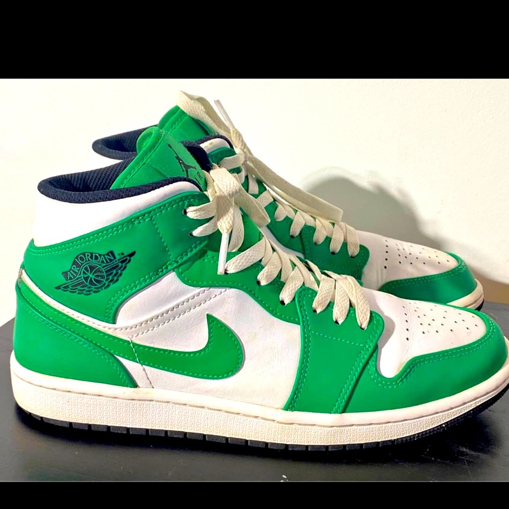 Men’s Nike Air Jordan 1 Mid Lucky Green